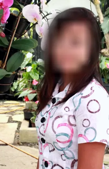 Caroline, 30