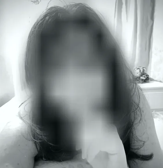Clara, 37