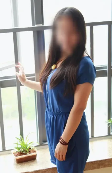 Emilie, 39
