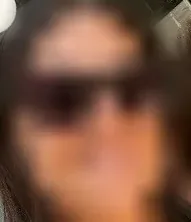 Emilie, 40
