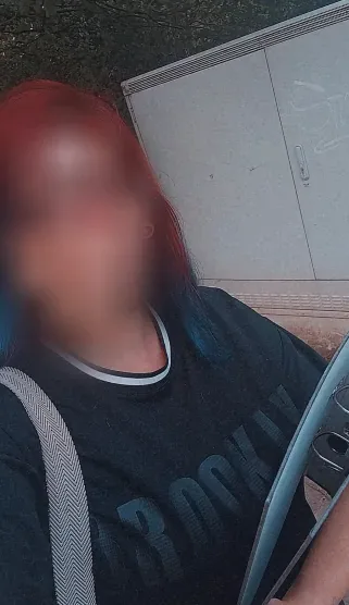 Katja, 27