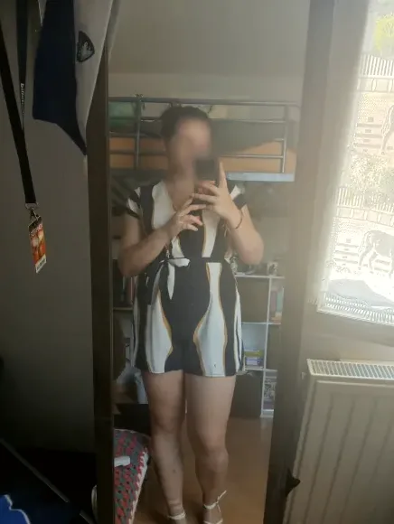 Lejla, 22