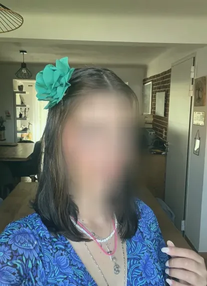 Marianne, 23
