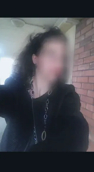 Marie, 33