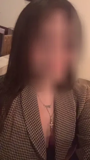Sofia, 29