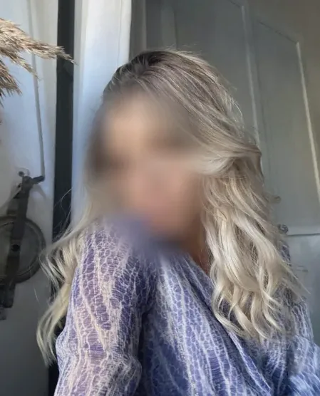 Tina, 20